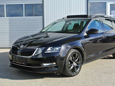 Skoda Octavia Kombi 2,0 TDI Style DSG *GLASDACH *LED*NAVI*KAMERA*