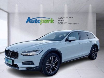 Volvo V90 Cross Country B4 AWD Momentum Pro