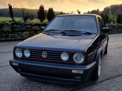 VW Golf 16V