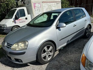 Volkswagen Golf V Comfortline 1,9 TDi * Getriebeschaden *