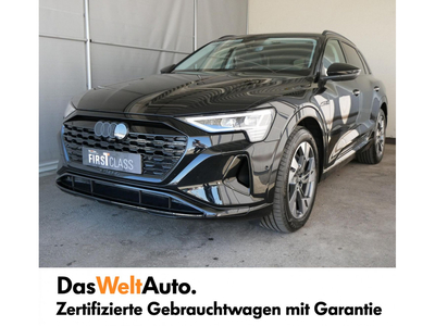 Audi Q8 55 e-tron quattro business