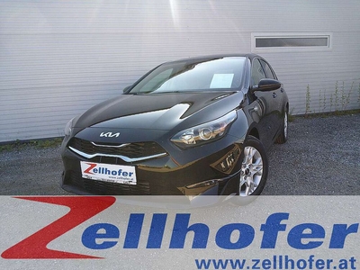 KIA Ceed Vorführwagen, Elektro/Diesel (Hybrid), Schwarz, Niederösterreich, ID 1093204