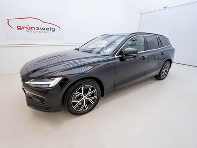 Volvo V60 Core, B3 Mild Hybrid, Benzin