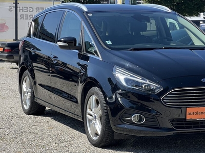 Ford S-MAX Titanium Aut. 19'' Alu 7 Sitze Leder NAVI PDC