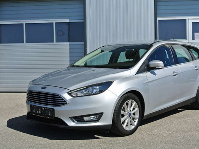 Ford Focus Traveller 1,5 TDCi Titanium * NAVI * ACC * AHK * 1. BESITZ