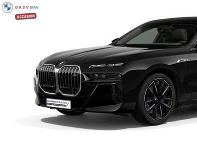 BMW M760e xDrive Limousine