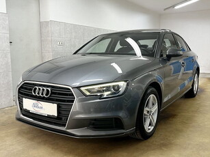 Audi A3 35 TFSI Business ''Navi-Xenon-Glasdach-Virtual''