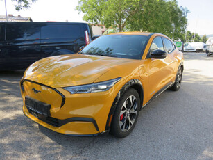 Ford Mustang Mach-E 88 kWh AWD Elektro Standard Range