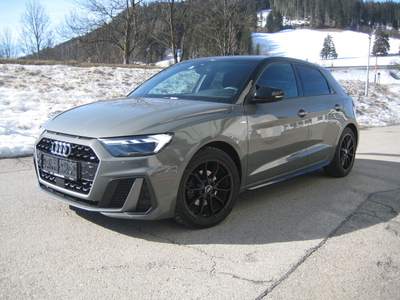 Audi A1 35 TFSI S line S Tronic, Navi,LED,ACC,Virtual,