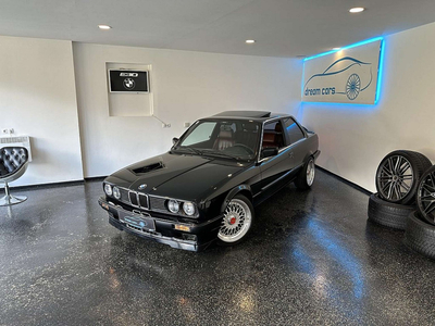 BMW 325 i E30 *M-TECHNIK*SCHIEBEDACH*TOP ZUSTAND*