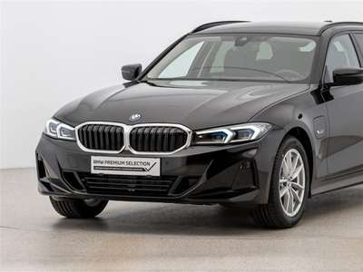 BMW 330e xDrive