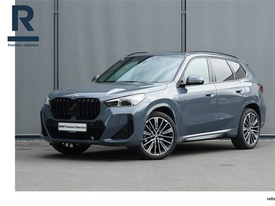 BMW X1 xDrive23i *M-Sportpaket* *Panoramadach*