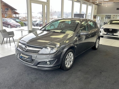 Opel Astra Gebrauchtwagen, Benzin, Grau, Vorarlberg, ID 1139578