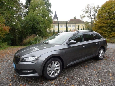 Skoda Superb Kombi 2,0 TDI Style DSG