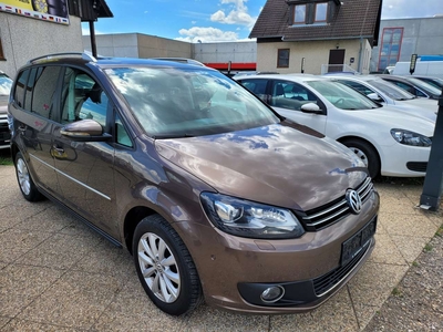 Volkswagen Touran Highline 1,6 TDI DPF DSG