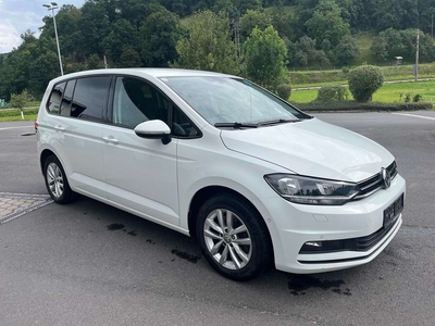 Volkswagen Touran Trendline 1,6 SCR TDI DSG Navi-PDC-Sitzhzg.