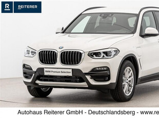 BMW X3 xDrive30e