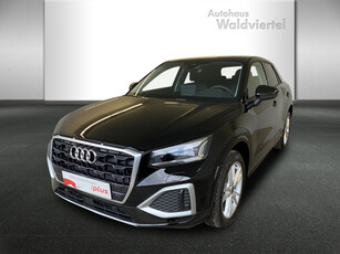 Audi Q2 35 TFSI admired