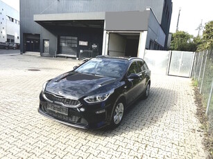 KIA Ceed SW 1.6 CRDi ISG Silber - 1. Hand