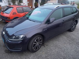 VW Golf Lounge BMT 4Motion