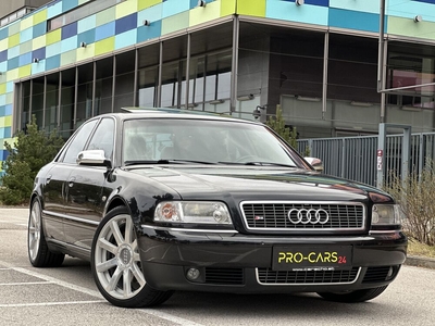 Audi S8 // BOSE // SCHIEBEDACH // LEDER