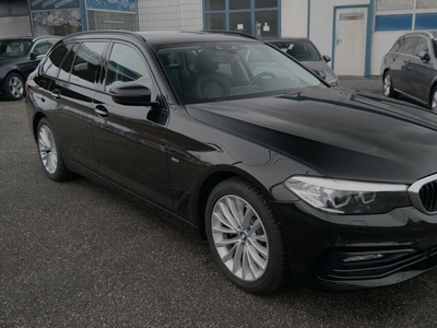 BMW 520d xDrive Touring Aut. LED! LEDER! PANORAMADACH!