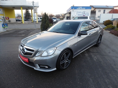 Mercedes-Benz E 200 CDI BlueEfficiency* 2.Besitz *AHK* 18'' ALU*