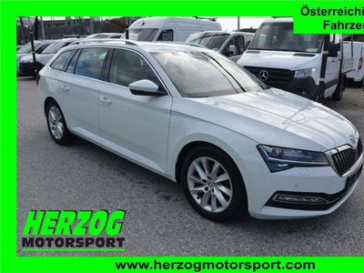 Skoda Superb Kombi 2,0 TDI Style DSG LED AHV Navi 1.Besitz