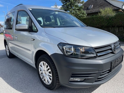 VW Caddy TDI 2,0 BMT 15666€ NETTO NAVI SITZHEIZUNG