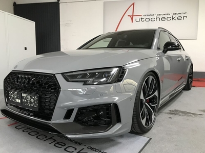 Audi RS4 Avant 2,9 TFSI quattro *NEUWAGENZUSTAND*