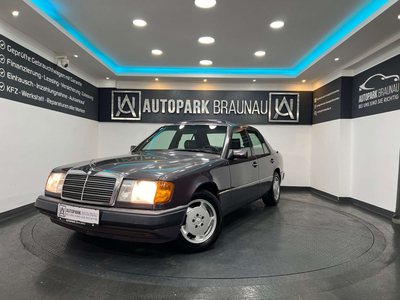 Mercedes-Benz E 300 W124 (300D) *SCHIEBEDACH*ANHÄNGERKUPPLUNG*