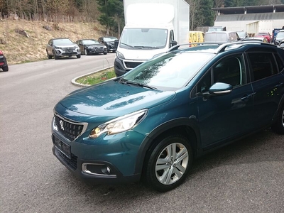 Peugeot 2008 Signature #SHZ#NAVI#PDC