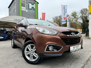 Hyundai iX35 2,0 CRDi UpGrade 4WD+Navi+Kamera+Teilleder