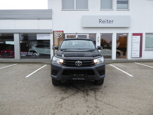 Toyota Hilux DK Country 4x4 2,4 D-4D *AHK*