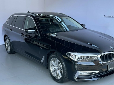 BMW 520d xDrive Luxury Line *LED*ACC*PANO*HuD*360°*AHK