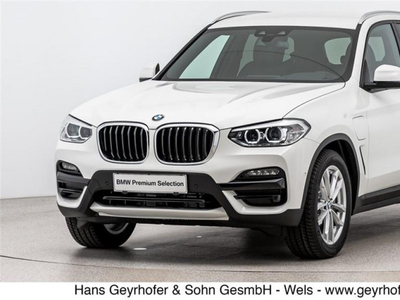 BMW X3 xDrive30e