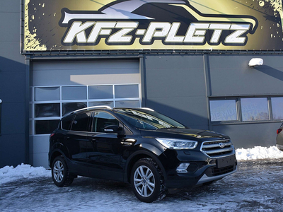 Ford Kuga 1,5 EcoBoost Titanium TEMP NAV PDC SH AHK