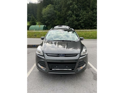 Ford Kuga Titanium 2.0 TDCI Neuwertig 120 PS