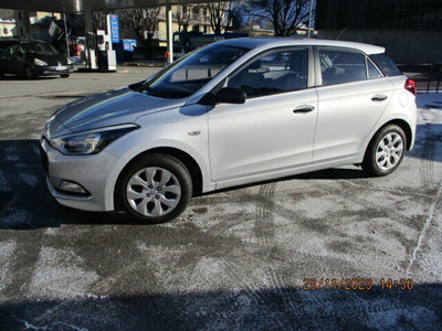 Hyundai i20 Gebrauchtwagen, Benzin, Silber, Tirol, ID 1141825