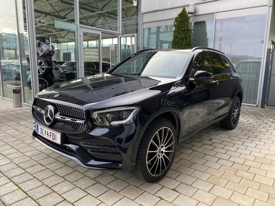 Mercedes-Benz GLC 300 de 4MATIC AMG Line