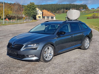 Skoda Superb Kombi 2,0 TDI Style DSG