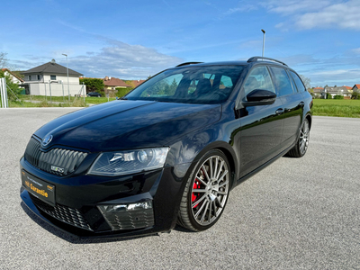 Skoda Octavia Combi RS 2,0 TDI Green tec DSG *NAVI