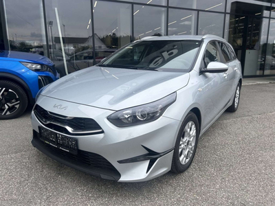 KIA Ceed SW silber 1,6 CRDI