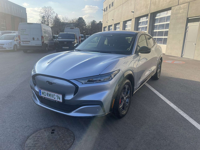 Ford Mustang Mach-E AWD Elektro Standard Range