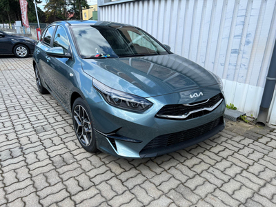 KIA ceed 1,5 TGDI Silber