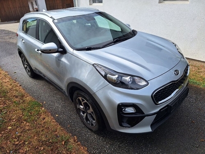 KIA Sportage Silber 4WD