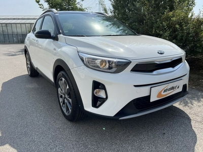 KIA Stonic Silber Kamera Sitz u. Lenkradheizung SR+WR