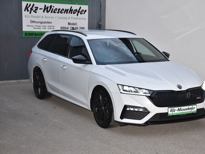 Skoda Octavia Combi 2,0 TDI RS DSG / TOP Ausstattung /