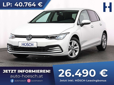 VW Golf 2.0 TDI Life Aut. NAV STHZG ACC KAMERA