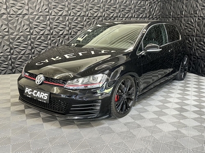 VW Golf GTI 2.0 TSI